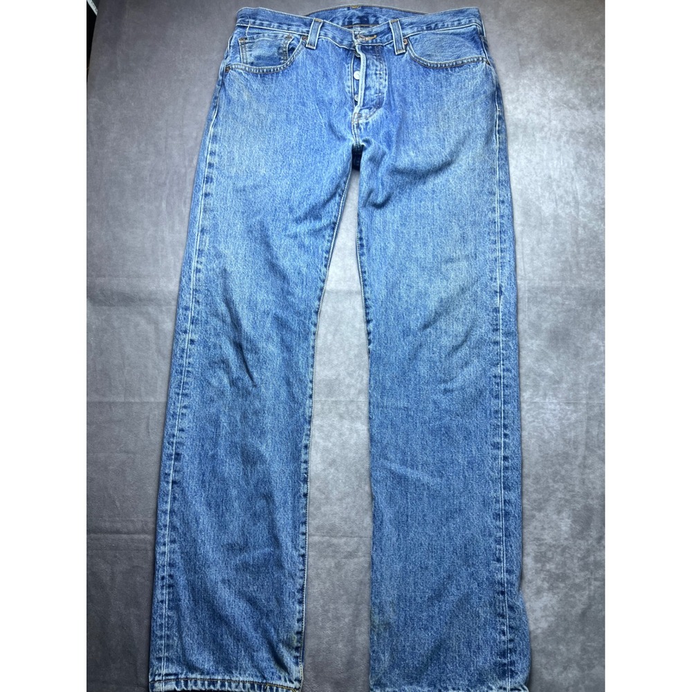 Levis 501 Original Fit Jeans Mens 33x31 Blue Medium Wash Button Fly Denim